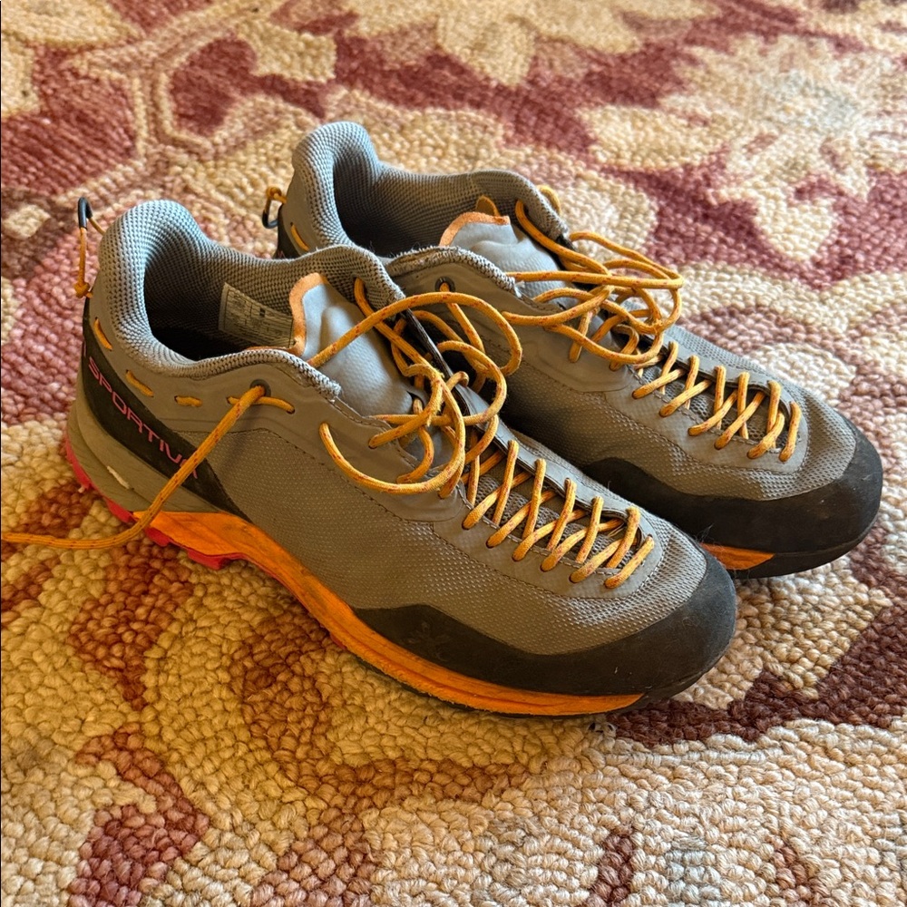 La Sportiva TX Guide approach shoes